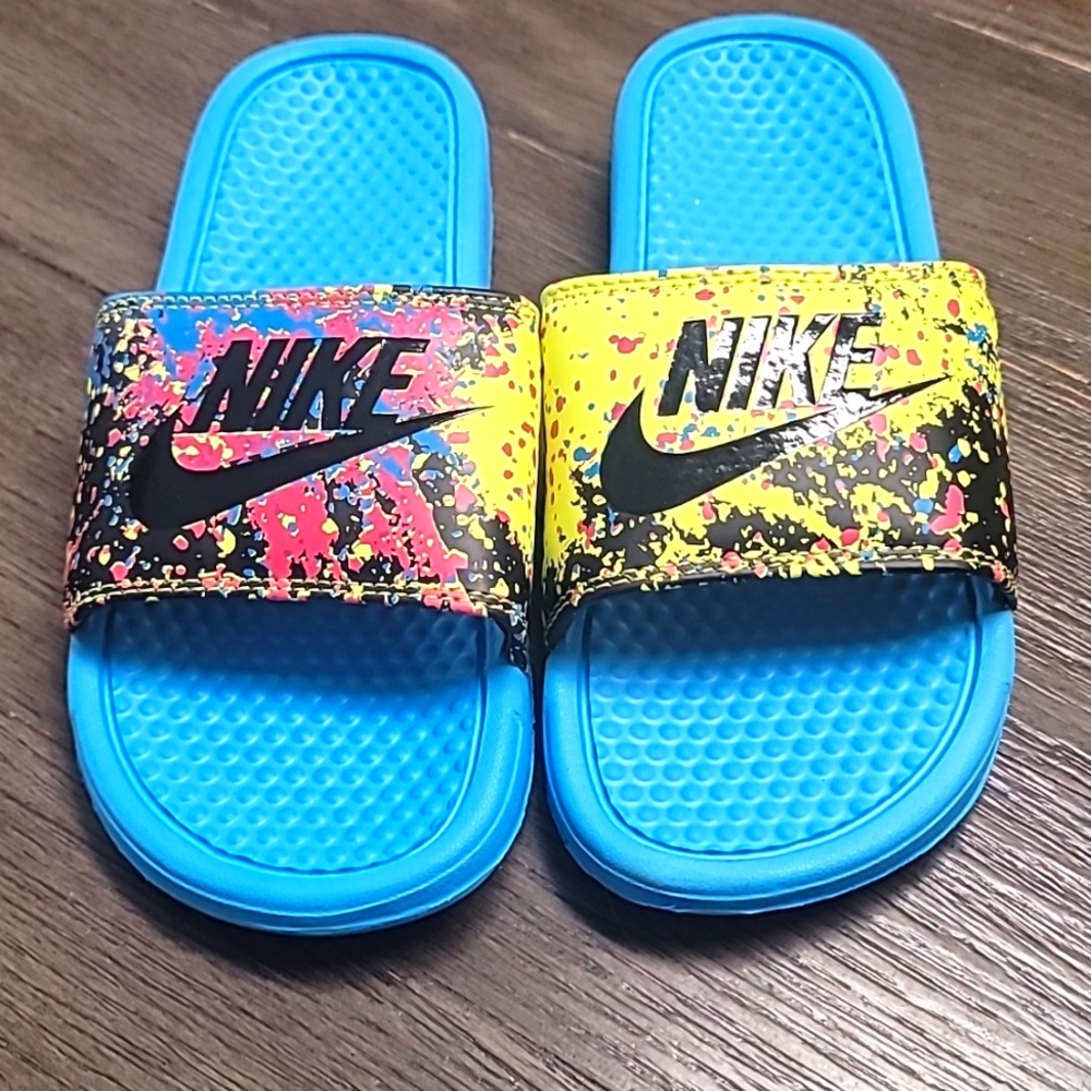 🎉New🎉 Womens Nike Slides - Sandals